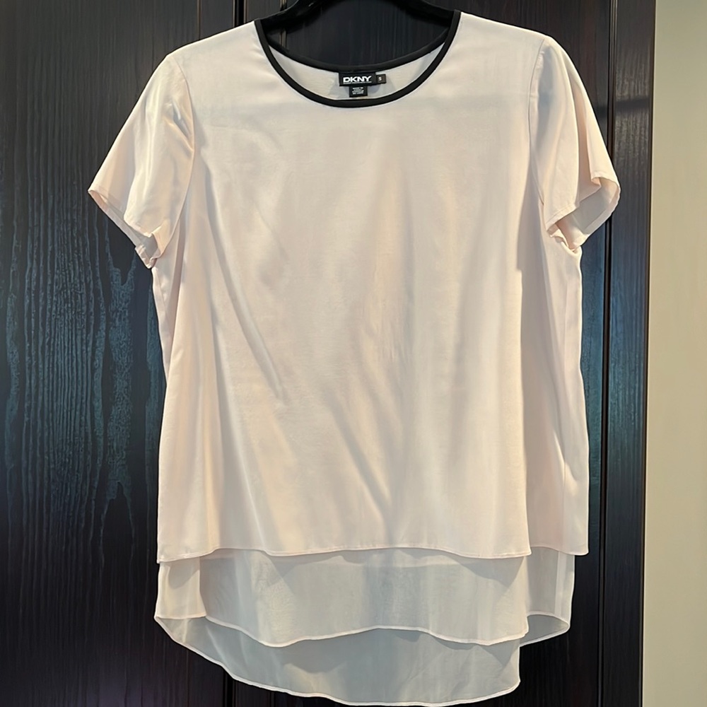 Dkny top